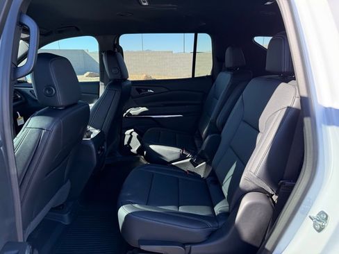 New 2026 Chevrolet Traverse LT w/ Driver Confidence Package image 20