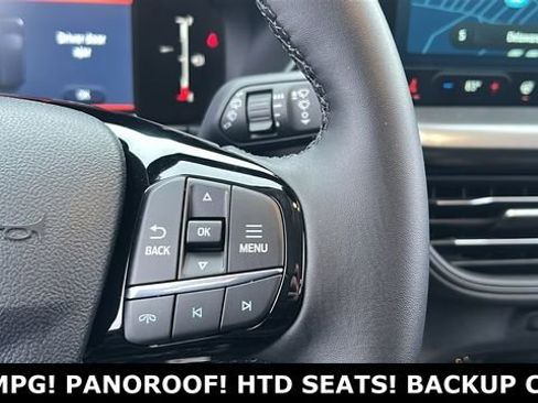 New 2026 Ford Escape SE image 11