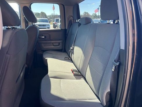 Used 2024 RAM 1500 Classic SLT image 18