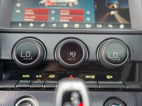 Used 2024 Jaguar F-TYPE R-Dynamic RWD image 29