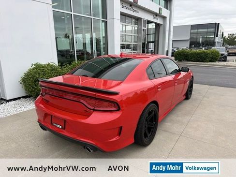 Used 2018 Dodge Charger R/T Scat Pack RWD image 8
