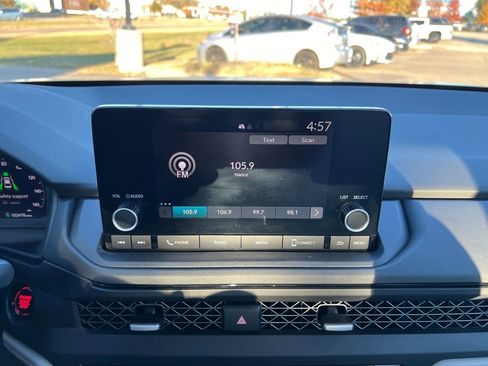 Used 2023 Honda Accord EX image 22