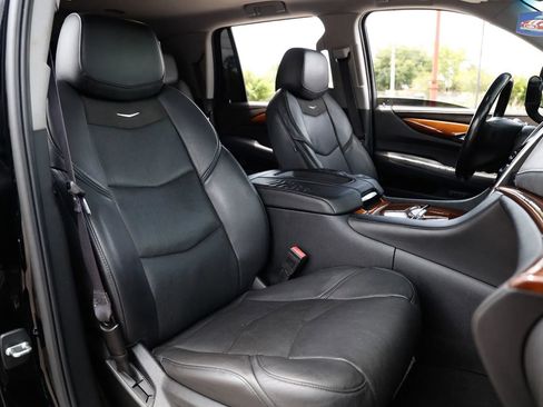 Used 2016 Cadillac Escalade 2WD image 22