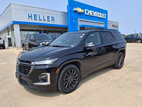 Used 2023 Chevrolet Traverse RS AWD/4WD image 3