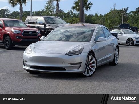 Used 2018 Tesla Model 3 Long Range image 1