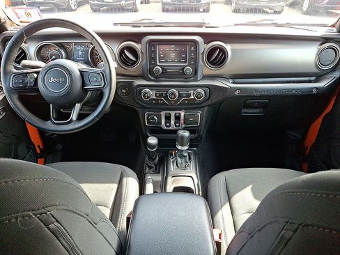 Used 2018 Jeep Wrangler Sport AWD/4WD image 10