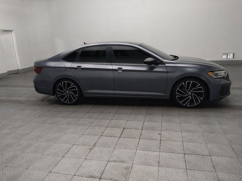 Used 2024 Volkswagen Jetta Sport image 11