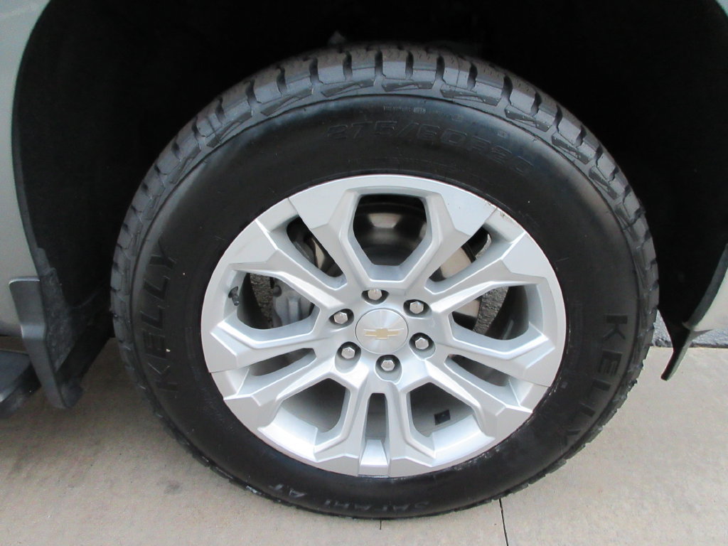 Certified 2024 Chevrolet Silverado 1500 LTZ AWD/4WD image 9