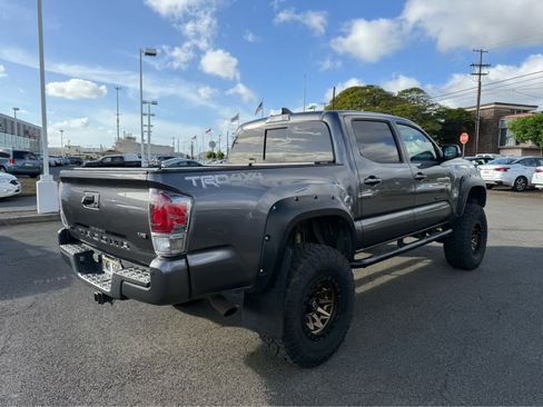 Used 2019 Toyota Tacoma TRD Off-Road image 3