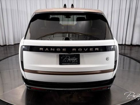 Used 2023 Land Rover Range Rover SV AWD/4WD image 12