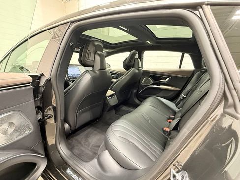 Used 2023 Mercedes-Benz EQS 450+ Sedan image 35