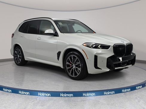 New 2026 BMW X5 xDrive50e w/ M Sport Package image 3