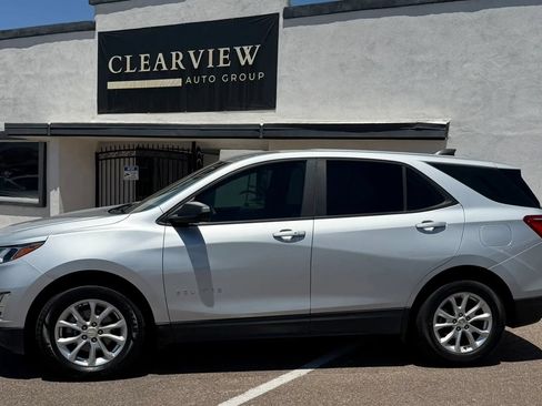 Used 2020 Chevrolet Equinox LS FWD image 13