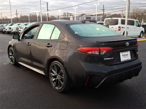 Used 2023 Toyota Corolla XSE image 5