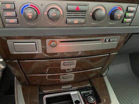 Used 2003 BMW 745Li image 37