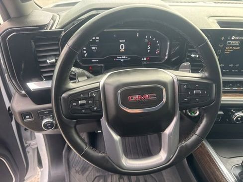 Used 2025 GMC Sierra 1500 Elevation w/ Preferred Package image 12