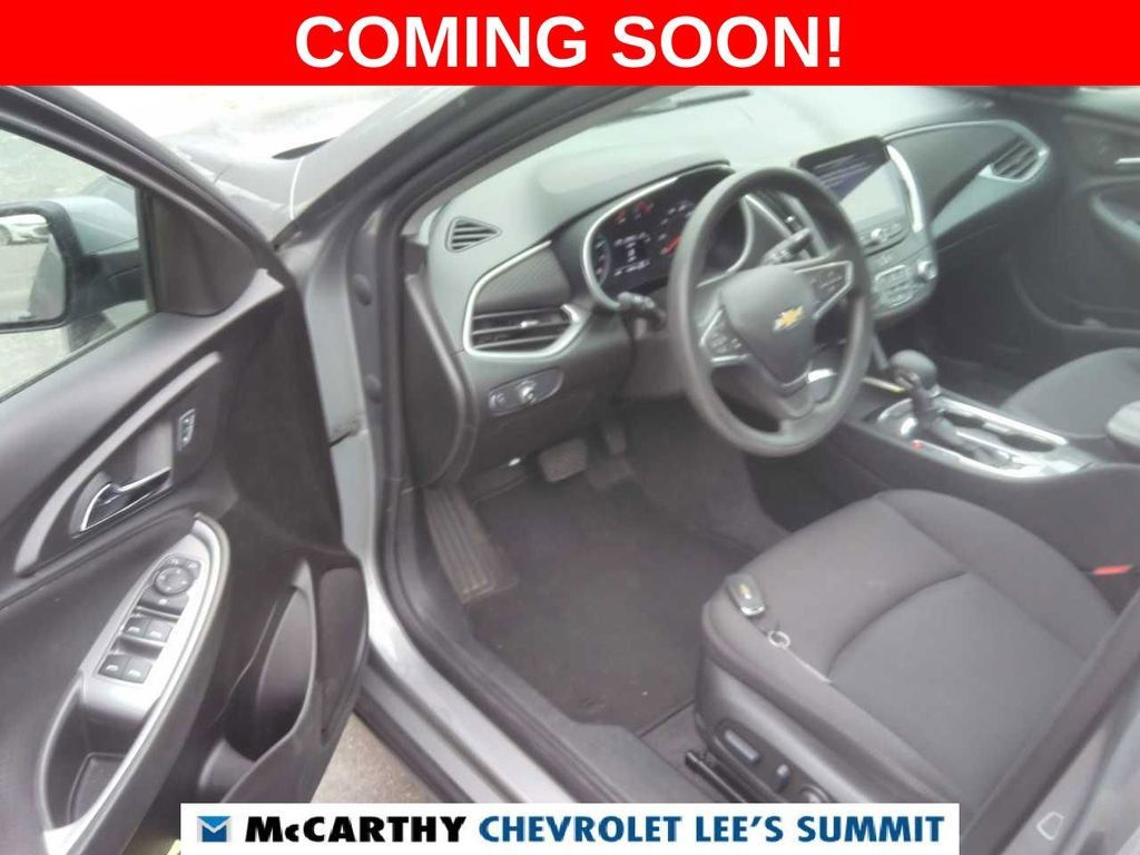 Used 2024 Chevrolet Malibu LT FWD image 5