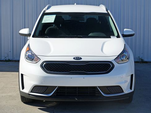 Used 2019 Kia Niro LX image 42