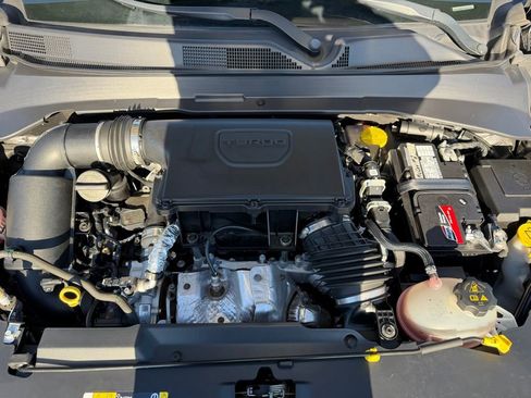 Used 2023 Jeep Compass Sport image 11