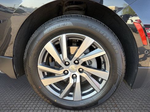 Certified 2023 Chevrolet Equinox Premier FWD image 10
