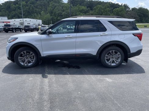 Certified 2026 Ford Explorer Active w/ Active Comfort Package AWD/4WD image 6