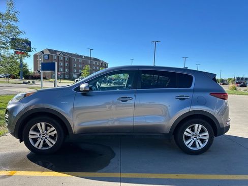 Used 2018 Kia Sportage LX AWD/4WD image 5