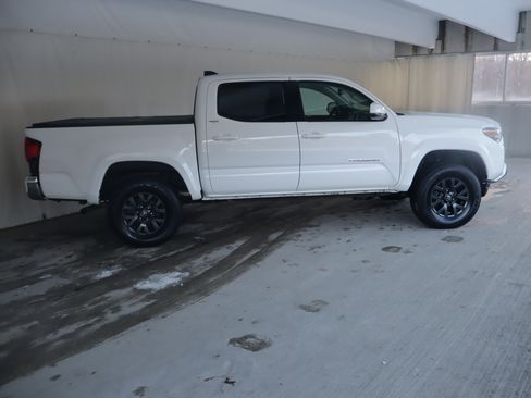 Used 2023 Toyota Tacoma SR5 image 4