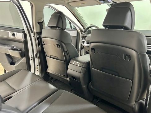 Used 2025 Hyundai Santa Fe SEL FWD image 27