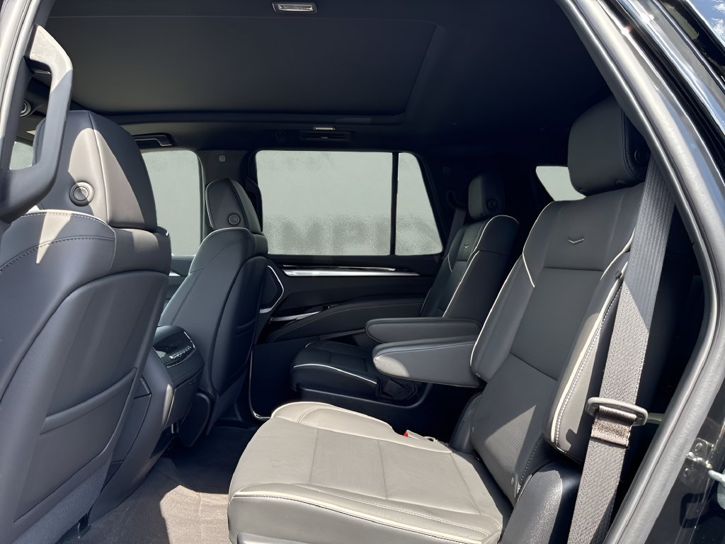 Used 2025 Cadillac Escalade Sport w/ Touring Package AWD/4WD image 13