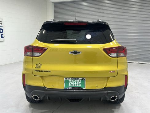 Used 2023 Chevrolet TrailBlazer RS w/ Sun and Liftgate Package image 7
