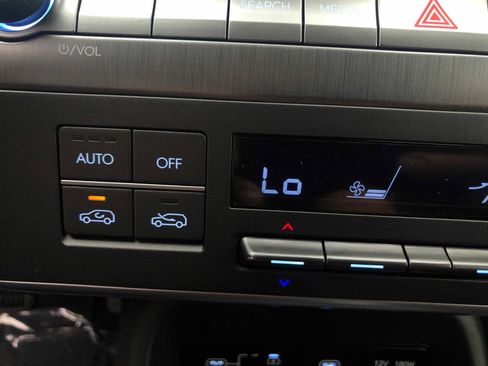 Certified 2025 Hyundai Kona SEL AWD/4WD image 16
