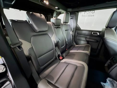 New 2026 Ford Bronco Outer Banks AWD/4WD image 16