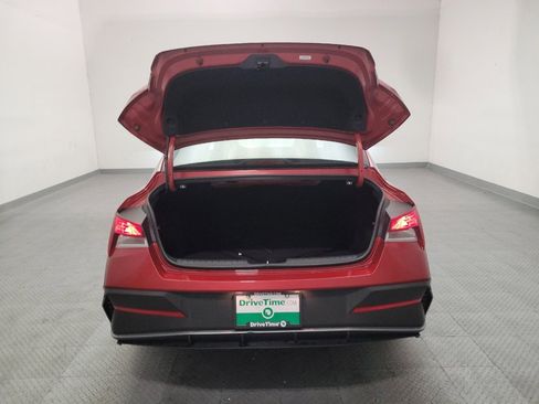 Used 2024 Hyundai Elantra SEL FWD image 29