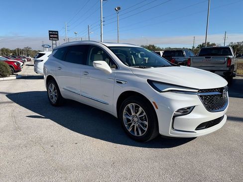 Used 2023 Buick Enclave Avenir w/ Avenir Technology Package image 2