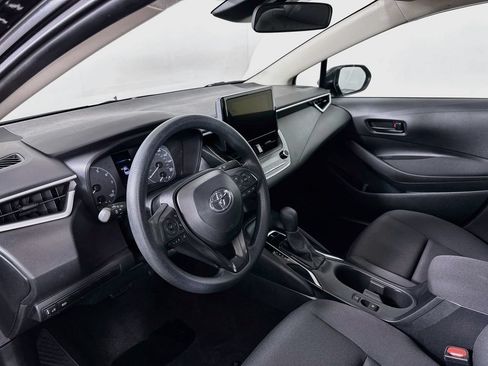 Used 2024 Toyota Corolla LE FWD image 9