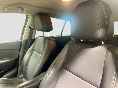 Used 2016 Chevrolet Trax LT w/ LT Convenience Package image 21