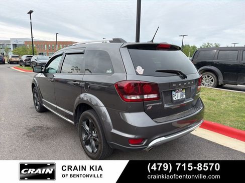 Used 2018 Dodge Journey Crossroad image 3
