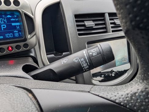 Used 2016 Chevrolet Sonic LT image 30