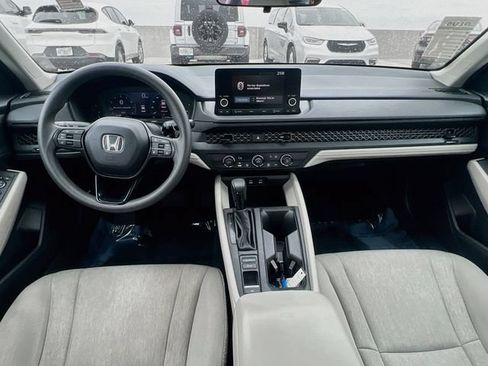 Used 2024 Honda Accord LX image 28