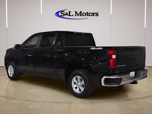 Used 2025 Chevrolet Silverado 1500 LT AWD/4WD image 4
