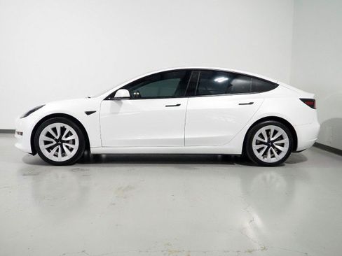 Used 2023 Tesla Model 3 RWD image 9