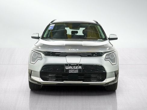 Used 2024 Kia Niro Wind w/ Wind Preserve Package FWD image 8