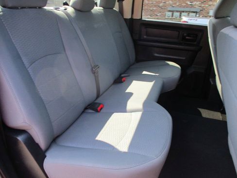 Used 2015 RAM 2500 Tradesman w/ Chrome Appearance Group image 38
