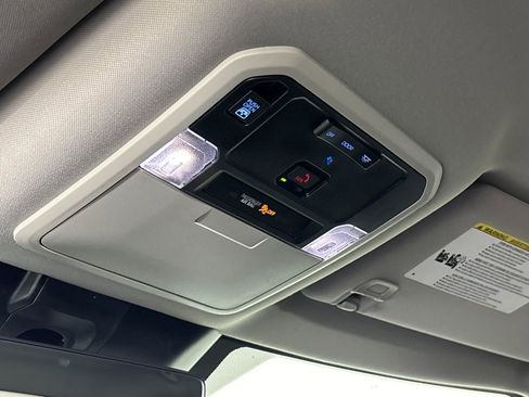 Used 2024 Toyota Tundra Limited AWD/4WD image 23