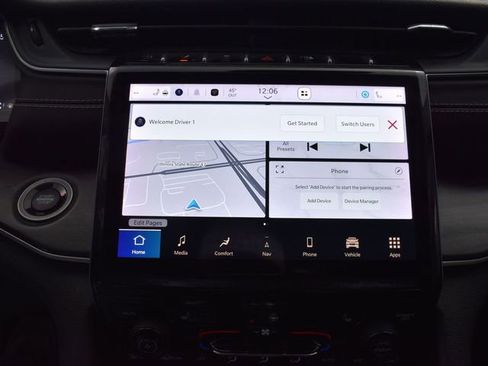 Used 2023 Jeep Grand Cherokee Limited w/ Black Appearance Package image 23