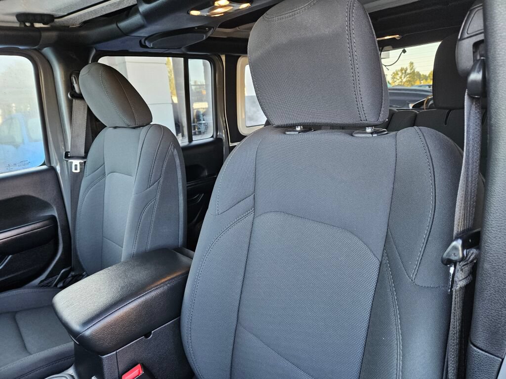 Used 2020 Jeep Wrangler Unlimited Sport S AWD/4WD image 19
