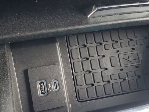 Used 2022 Ford Expedition Limited w/ Equipment Group 304A image 22