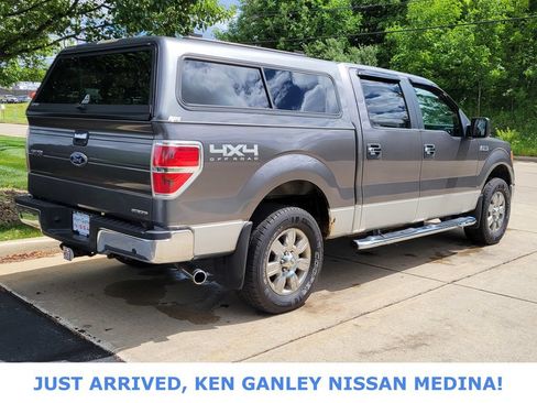Used 2011 Ford F150 XLT w/ XLT Chrome Pkg AWD/4WD image 3