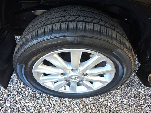 Used 2010 Lexus LX 570 4WD image 39