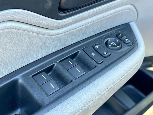 Used 2018 Honda Odyssey EX-L image 14